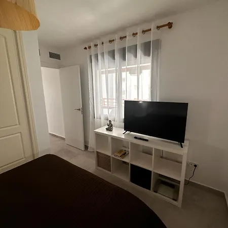 Apartment Alle Topacio 4 *